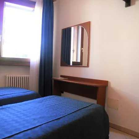 Hotel Italia Risorta 3*