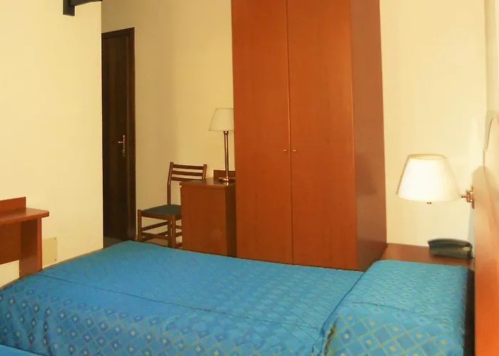 호텔 Italia Risorta 3*